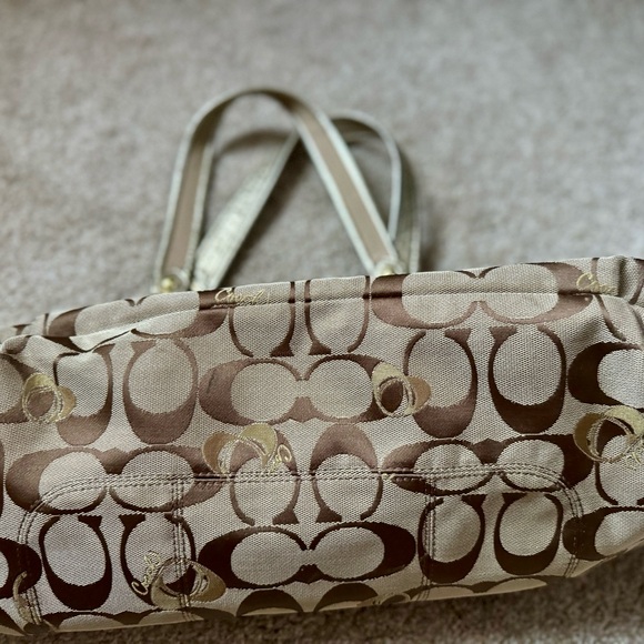 Coach Poppy metallic signature satchel handbag - Picture 6 of 9